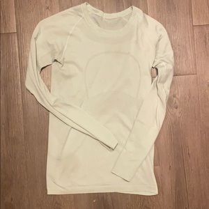 Size 6 lululemon swiftly tech- mint